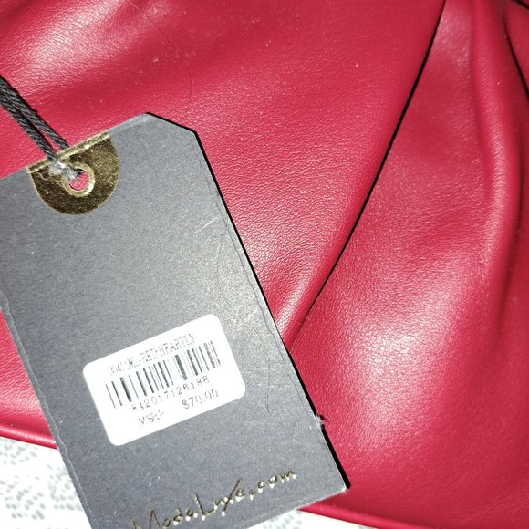 Purse - Picture 1 of 1